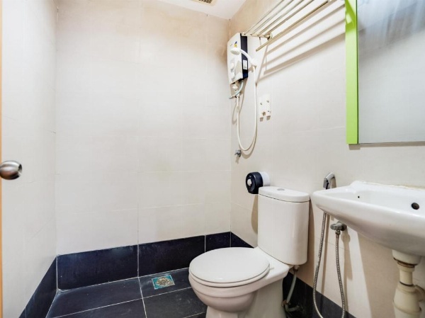 OYO 89652 Bjorn Boutique Hotel image 9